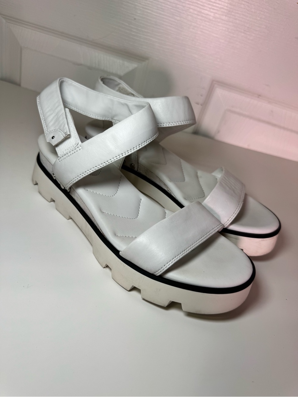 Franco Sarto White Leather Platform Sandals Size 7M